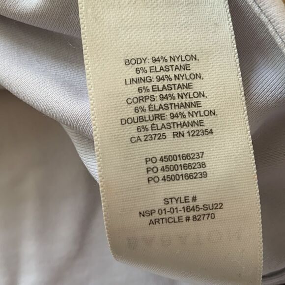 Babaton Contour Scoopneck Tank Crop Light Grey SzL - Picture 10 of 11